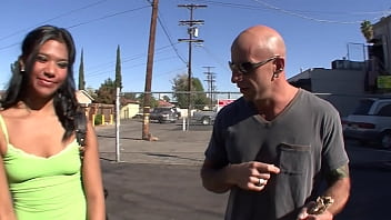 Emi Reyes è una puttana spagnola arrapata