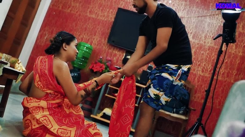 Empregada doméstica seduzida pelo mestre e força foda desi adolescente indiano 👅😱🍆